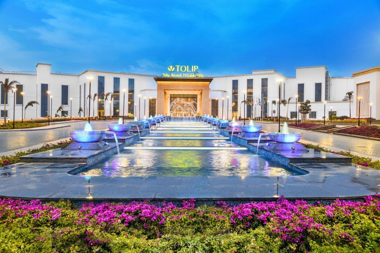 Tolip Resort El Galala Hills Ain Sukhna Exterior photo The main entrance of the resort