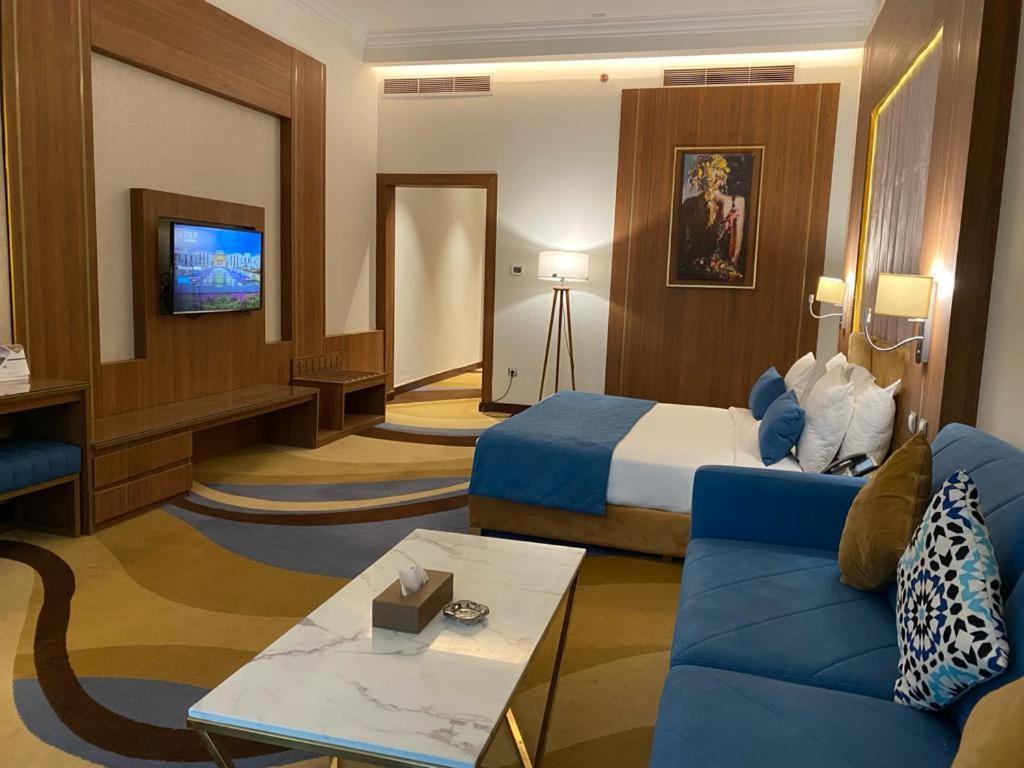 Tolip Resort El Galala Hills Ain Sukhna Exterior photo A room at the hotel
